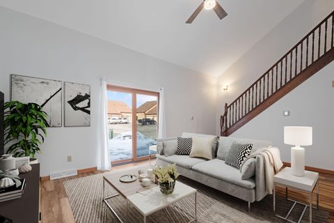 Photo of 4019 W College Ave, Franklin, WI 53221 (MLS # 1950442)