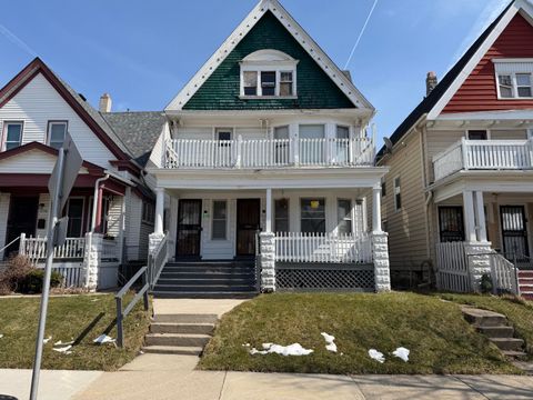 Photo of 3326 N 23rd St, Milwaukee, WI 53206 (MLS # 1954736)