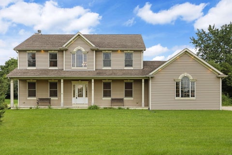 Photo of 7004 286th Ave, Salem Lakes, WI 53168 (MLS # 1979604)