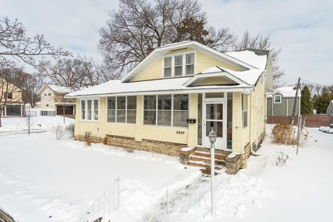 Photo of 2405 State St, La Crosse, WI 54601 (MLS # 1954842)