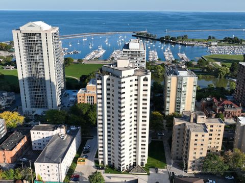 Photo of 1633 N Prospect Ave, Milwaukee, WI 53202 (MLS # 1939155)
