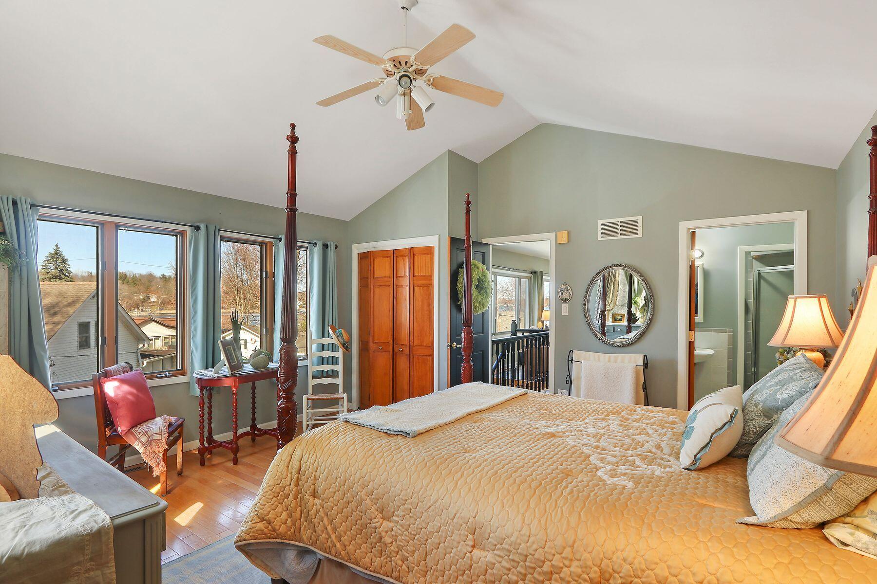 Twin Lakes, Wisconsin 53181, United States, 3 Bedrooms Bedrooms, ,3 BathroomsBathrooms,Residential,Pending,102960