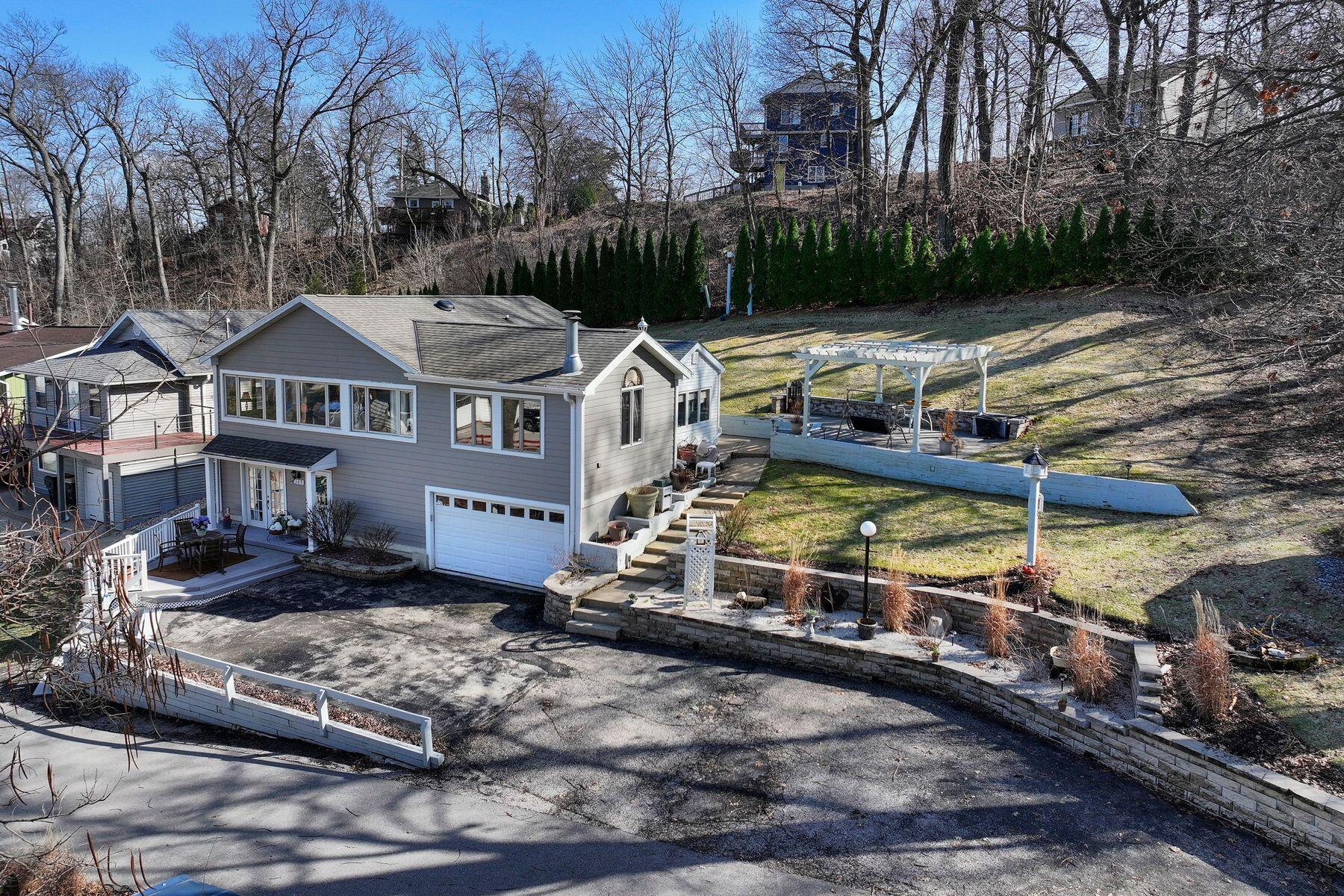 Twin Lakes, Wisconsin 53181, United States, 3 Bedrooms Bedrooms, ,3 BathroomsBathrooms,Residential,Pending,102960