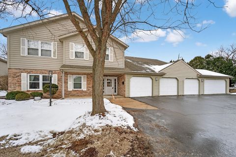 Photo of 948 Dorothy Ct, Burlington, WI 53105 (MLS # 1947311)