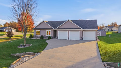 Photo of W3752 Heron Ct, Taycheedah, WI 53049 (MLS # 1986859)
