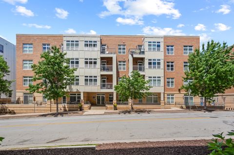 Photo of 1905 N Water St, Milwaukee, WI 53202 (MLS # 1938762) Photo of 1905 N Water St, Milwaukee, WI 53202 (MLS # 1938762)