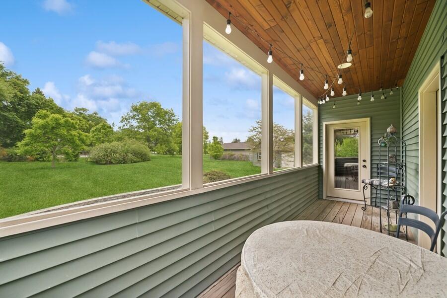 Bloomfield, Wisconsin 53128, United States, 2 Bedrooms Bedrooms, ,3 BathroomsBathrooms,Residential,Active,169367