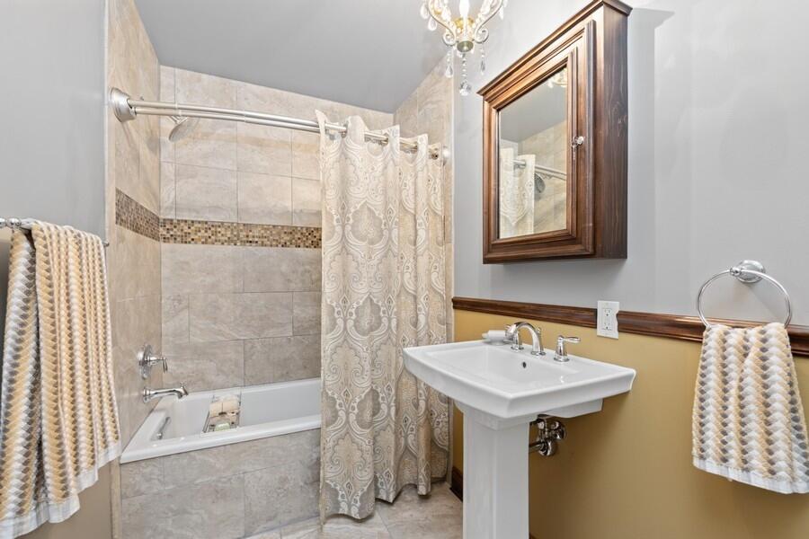 Bloomfield, Wisconsin 53128, United States, 2 Bedrooms Bedrooms, ,3 BathroomsBathrooms,Residential,Active,169367