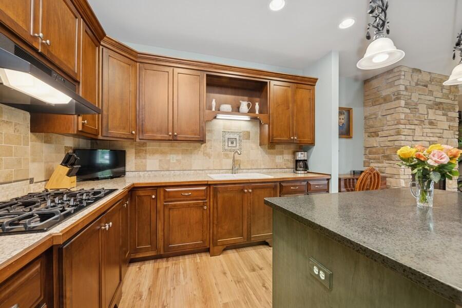 Bloomfield, Wisconsin 53128, United States, 2 Bedrooms Bedrooms, ,3 BathroomsBathrooms,Residential,Active,169367