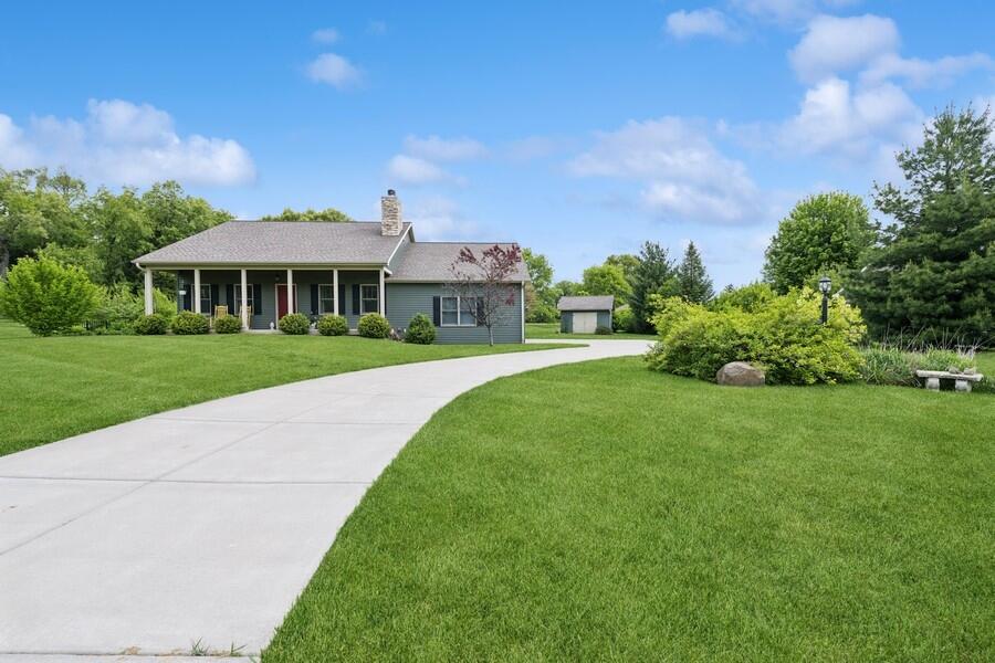 Bloomfield, Wisconsin 53128, United States, 2 Bedrooms Bedrooms, ,3 BathroomsBathrooms,Residential,Active,169367