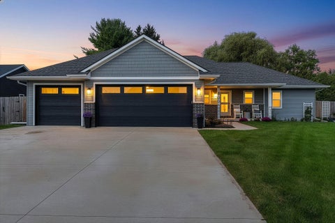 Photo of 800 Moonbeam Ln, Francis Creek, WI 54214 (MLS # 1983103)