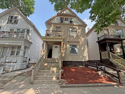 Photo of 1556 S 24th St, Milwaukee, WI 53204 (MLS # 1972337)