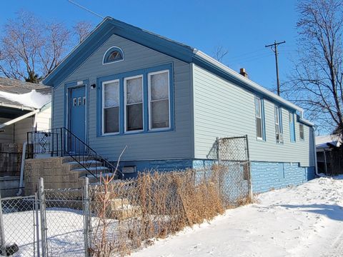 Photo of 1522 S Union St, Milwaukee, WI 53204 (MLS # 1948034)