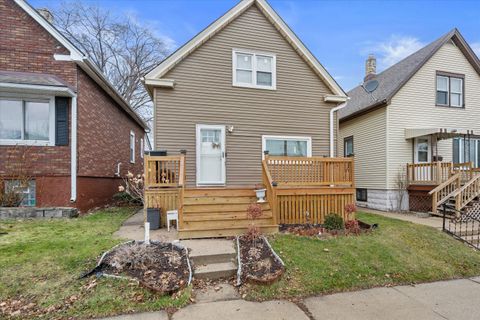 Photo of 2715 S 14th St, Milwaukee, WI 53215 (MLS # 1954463)