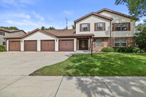 Photo of 4018 81st St, Kenosha, WI 53142 (MLS # 1981078)