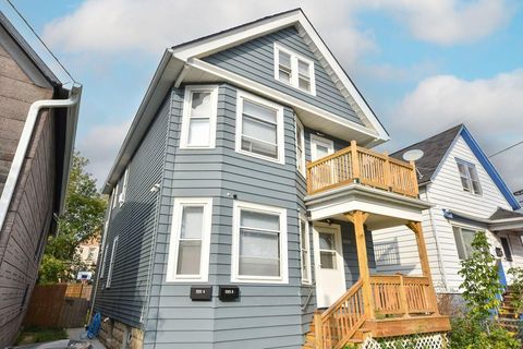 Photo of 2323 S 17th St, Milwaukee, WI 53215 (MLS # 1940497)