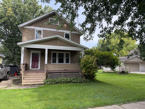 Photo of 319 York St, Beaver Dam, WI 53916 (MLS # 1981509)