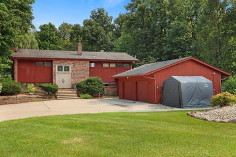 Photo of 7101 brook Rd, Caledonia, WI 53126 (MLS # 1975846)