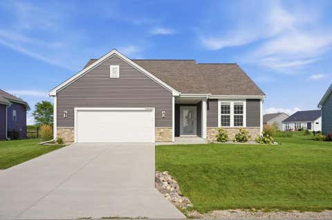 Photo of W218N16071 Tiger Lily Dr, Jackson, WI 53037 (MLS # 1977230)