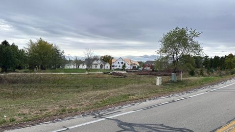 Photo of 3620 W Club Cir, Mequon, WI 53092 (MLS # 1945561)