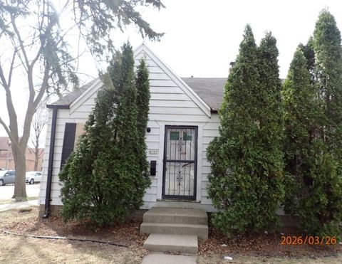 Photo of 4703 W Congress St, Milwaukee, WI 53218 (MLS # 1957563)