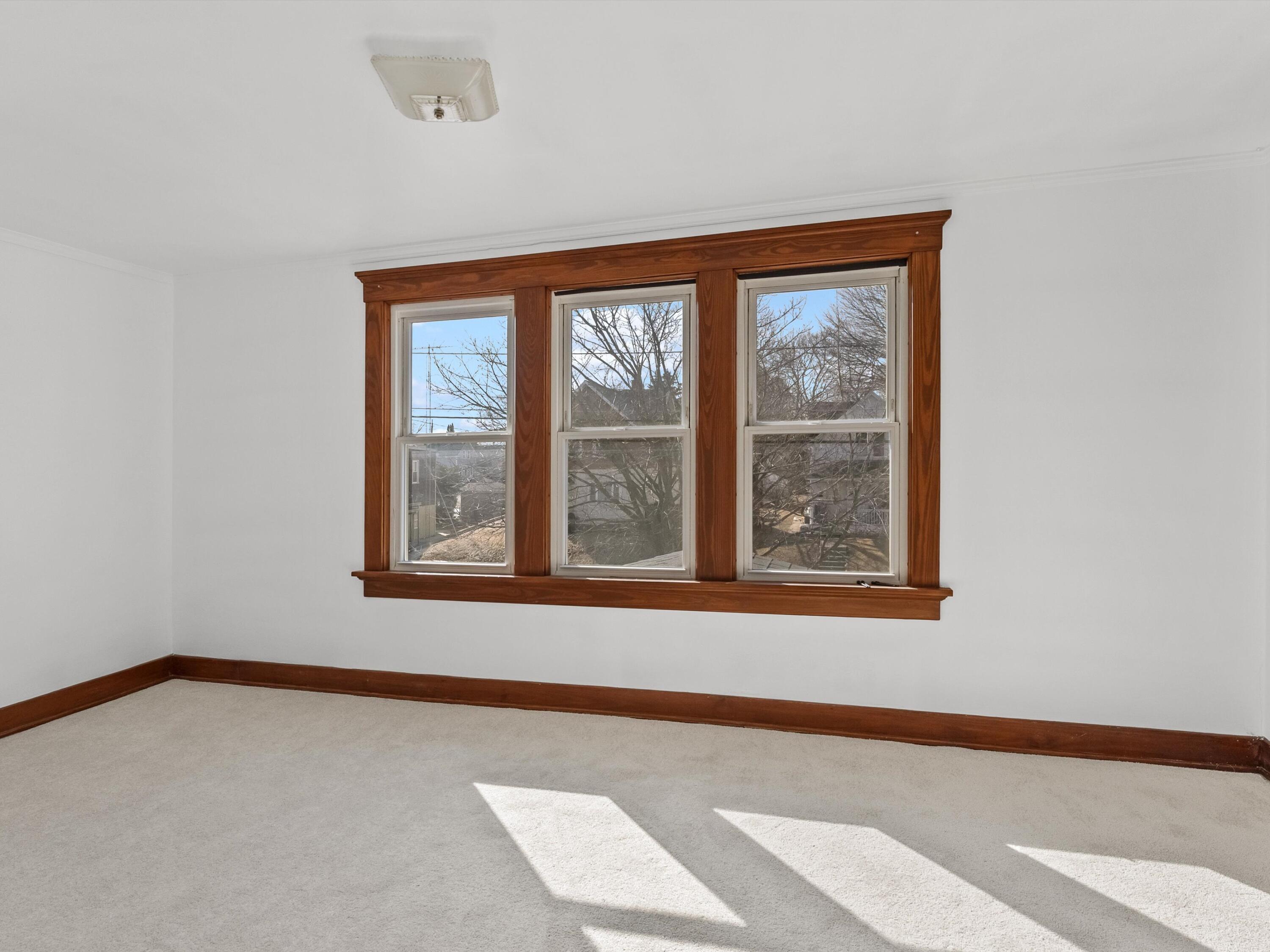 Manitowoc, Wisconsin 54220, United States, 3 Bedrooms Bedrooms, ,1 BathroomBathrooms,Residential,Active,87616