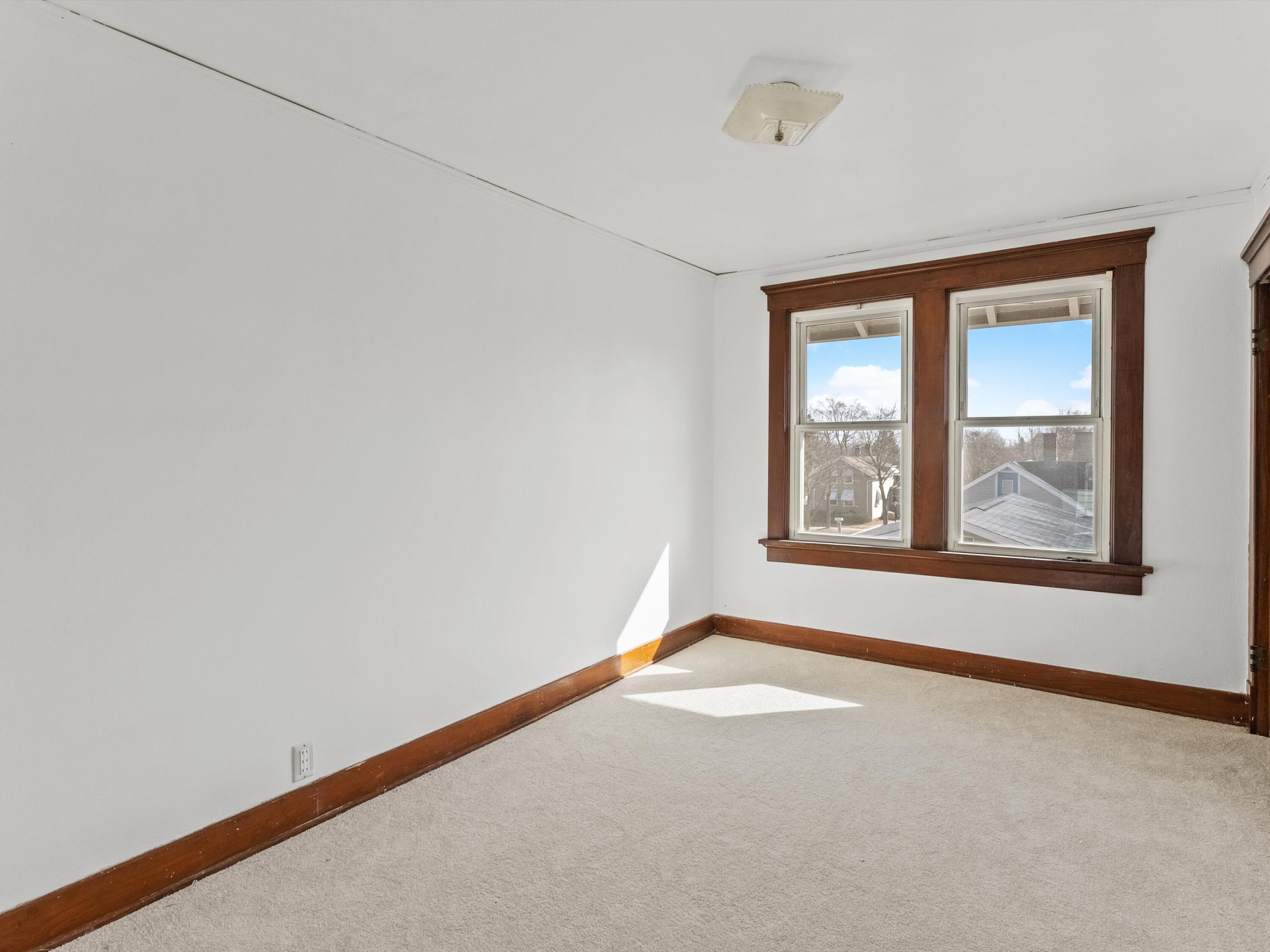 Manitowoc, Wisconsin 54220, United States, 3 Bedrooms Bedrooms, ,1 BathroomBathrooms,Residential,Active,87616