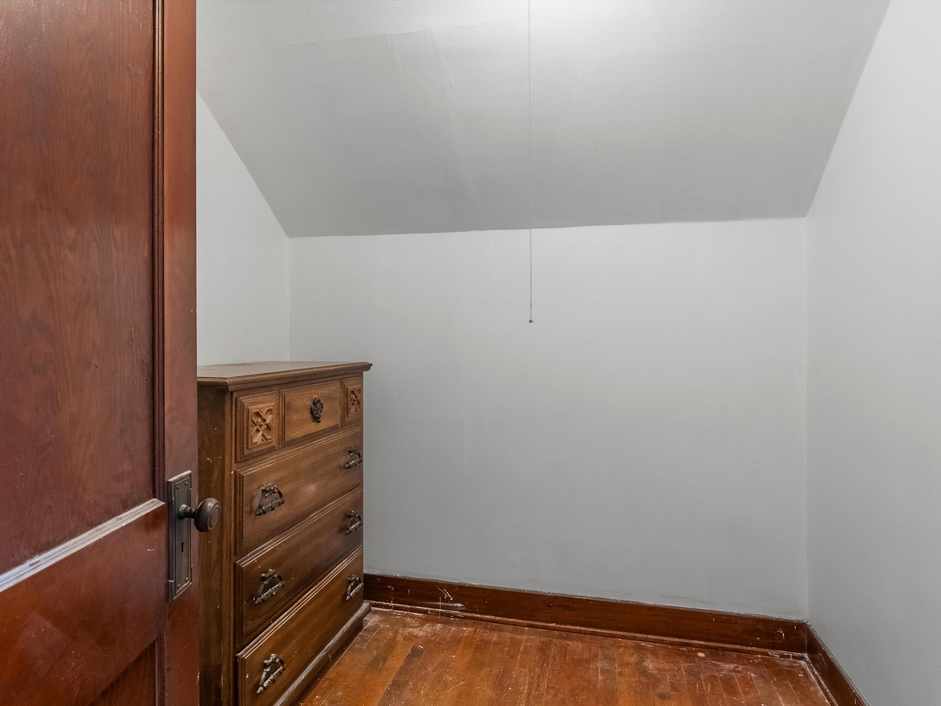 Manitowoc, Wisconsin 54220, United States, 3 Bedrooms Bedrooms, ,1 BathroomBathrooms,Residential,Active,87616