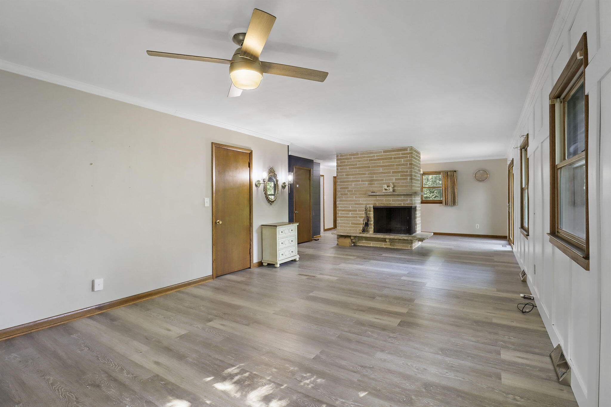 Caledonia, Wisconsin 53406, United States, 4 Bedrooms Bedrooms, ,3 BathroomsBathrooms,Residential,Active,193904