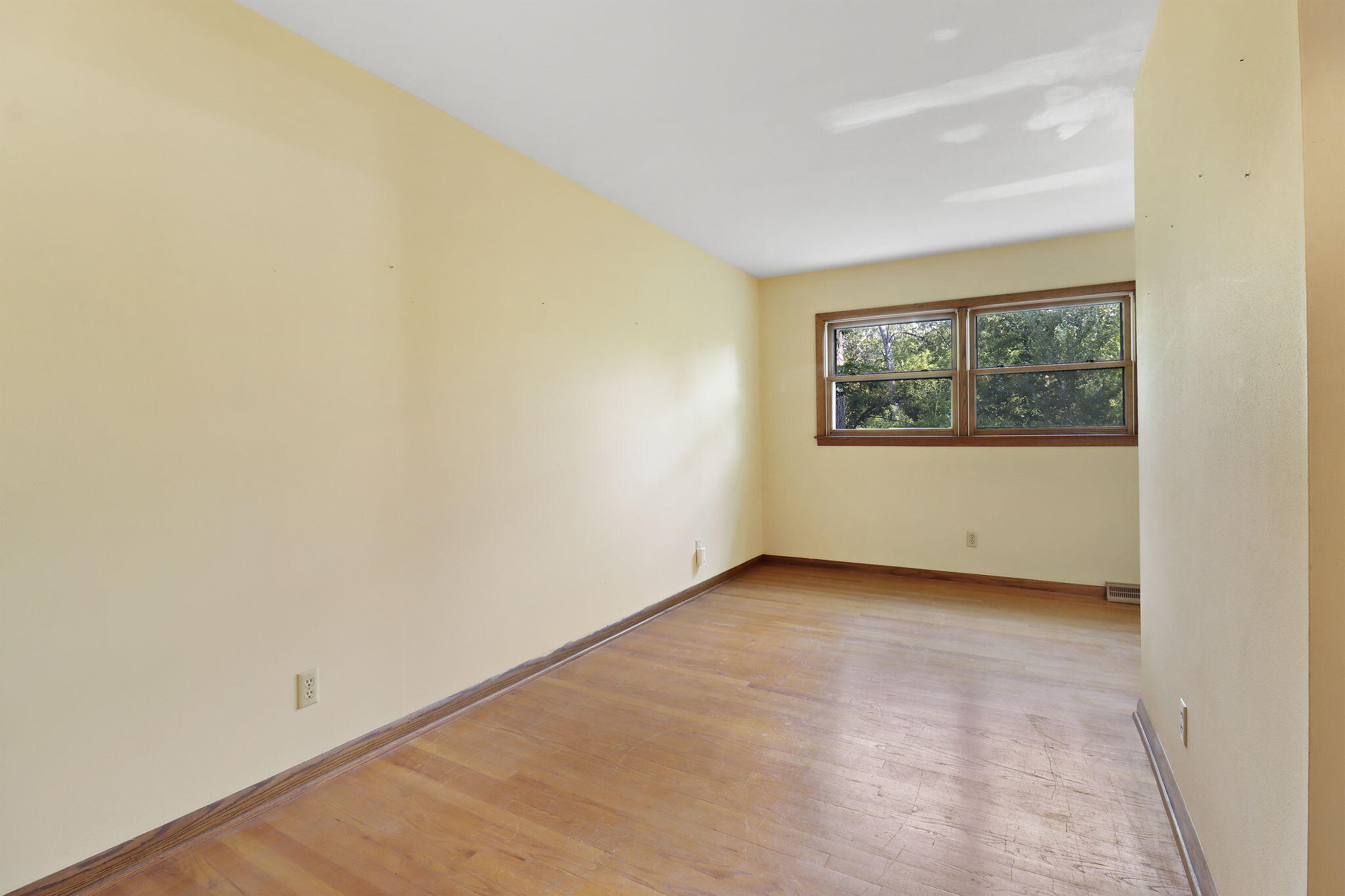 Caledonia, Wisconsin 53406, United States, 4 Bedrooms Bedrooms, ,3 BathroomsBathrooms,Residential,Active,193904