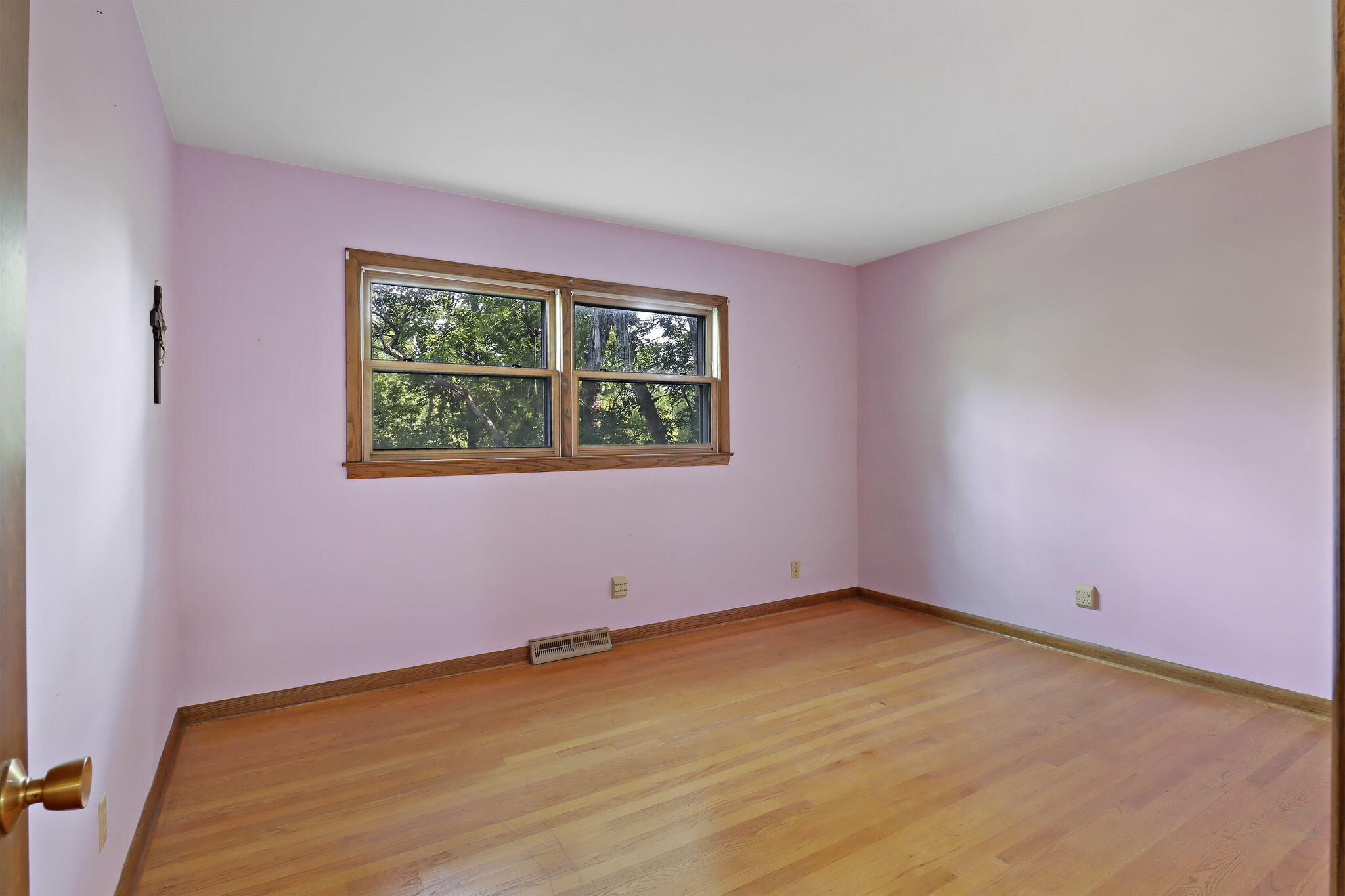 Caledonia, Wisconsin 53406, United States, 4 Bedrooms Bedrooms, ,3 BathroomsBathrooms,Residential,Active,193904