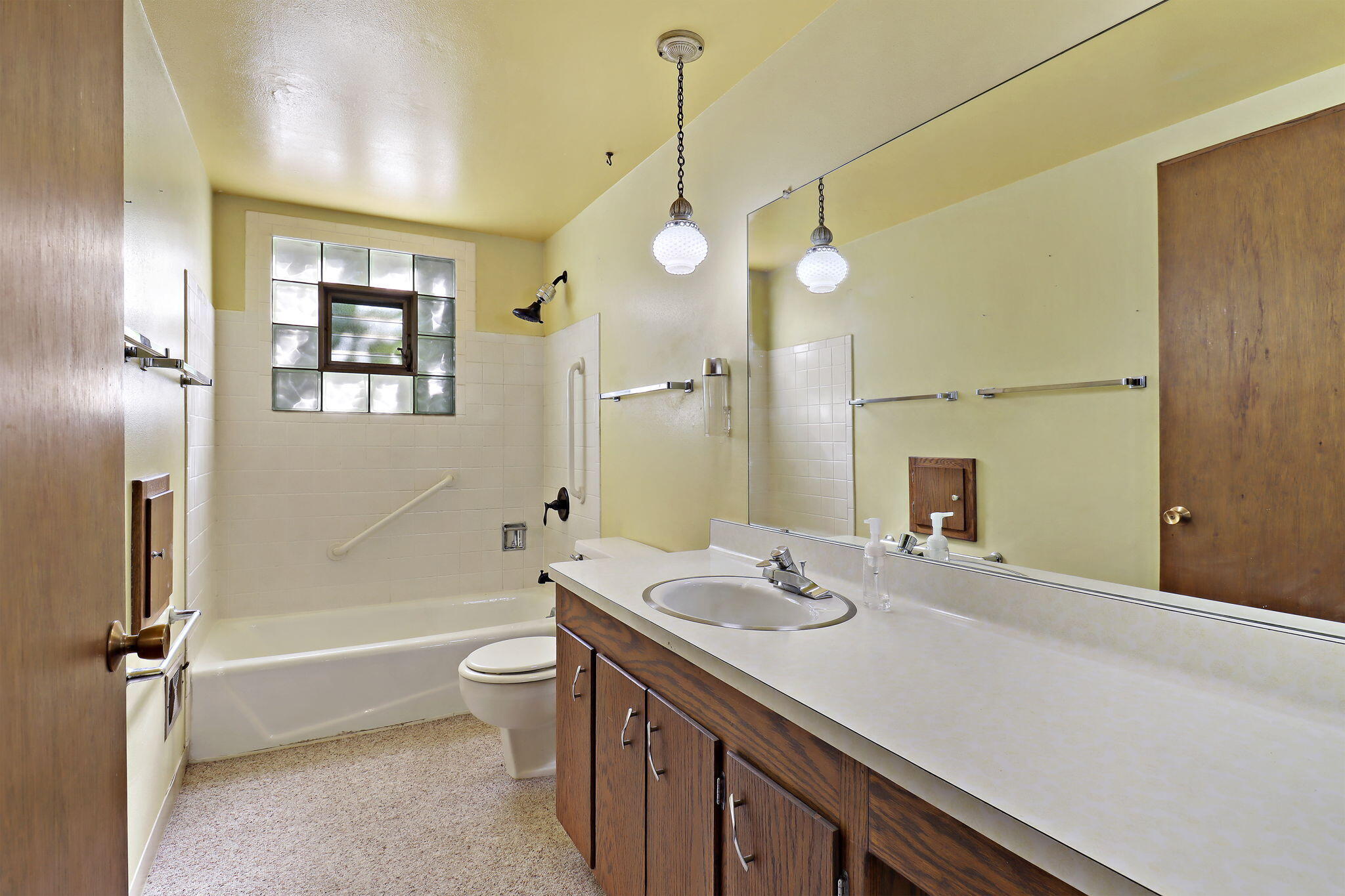 Caledonia, Wisconsin 53406, United States, 4 Bedrooms Bedrooms, ,3 BathroomsBathrooms,Residential,Active,193904