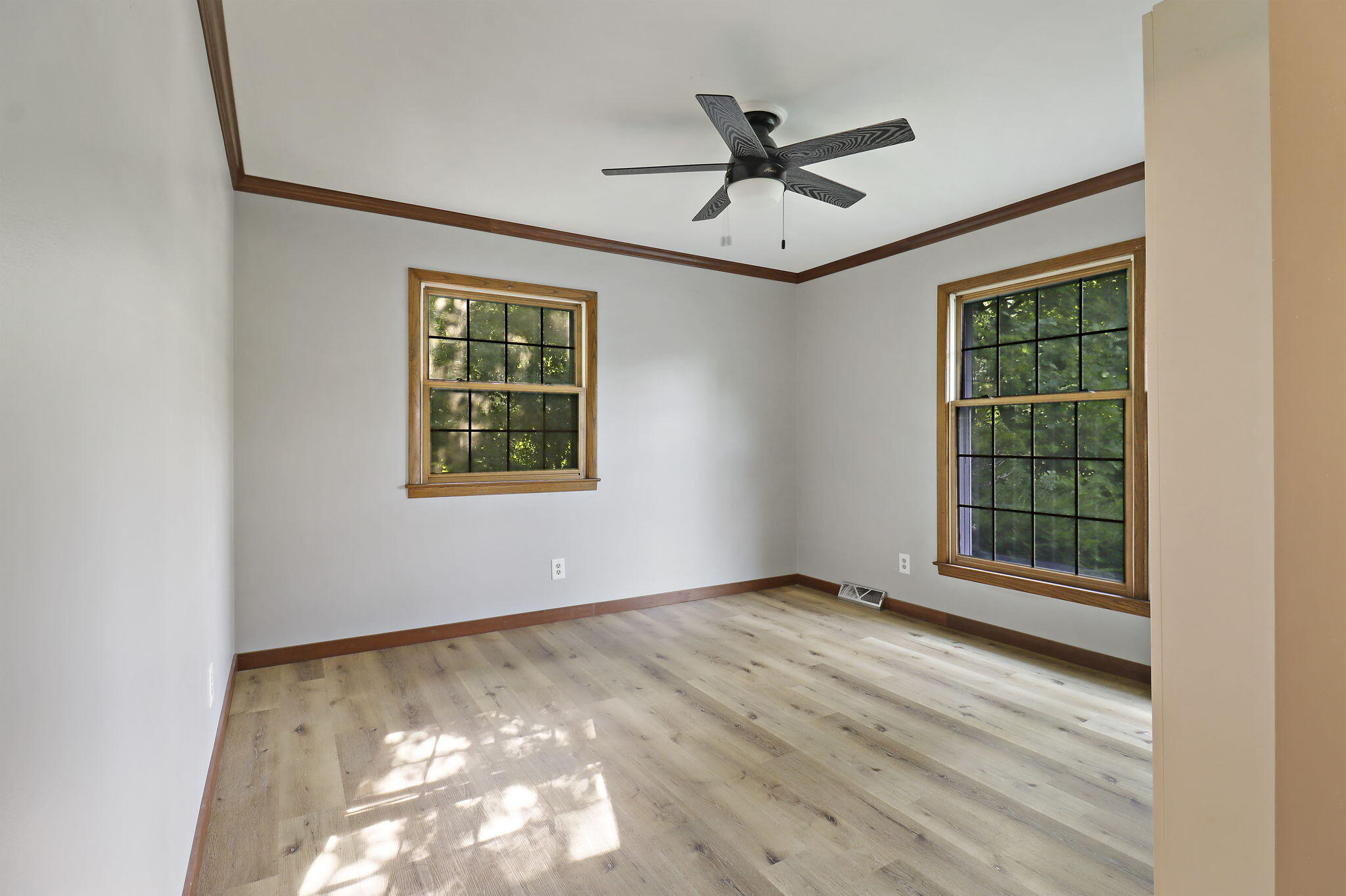 Caledonia, Wisconsin 53406, United States, 4 Bedrooms Bedrooms, ,3 BathroomsBathrooms,Residential,Active,193904