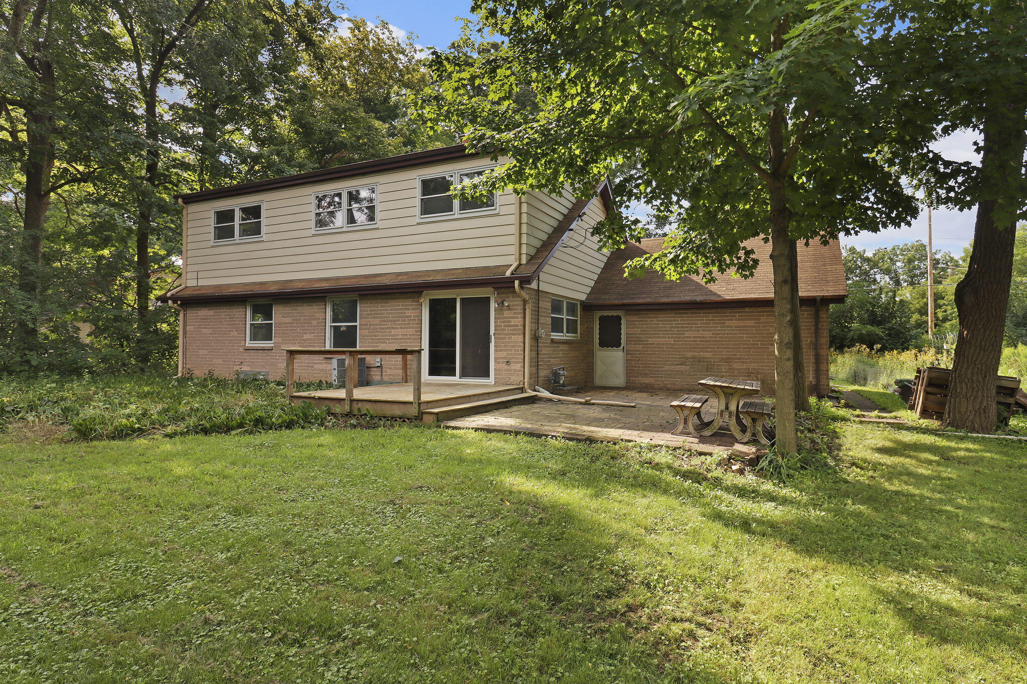 Caledonia, Wisconsin 53406, United States, 4 Bedrooms Bedrooms, ,3 BathroomsBathrooms,Residential,Active,193904