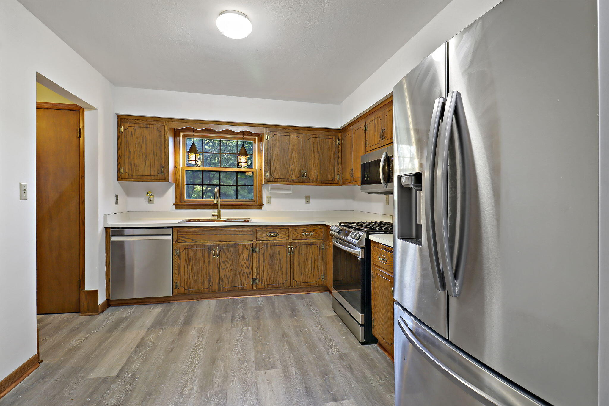 Caledonia, Wisconsin 53406, United States, 4 Bedrooms Bedrooms, ,3 BathroomsBathrooms,Residential,Active,193904