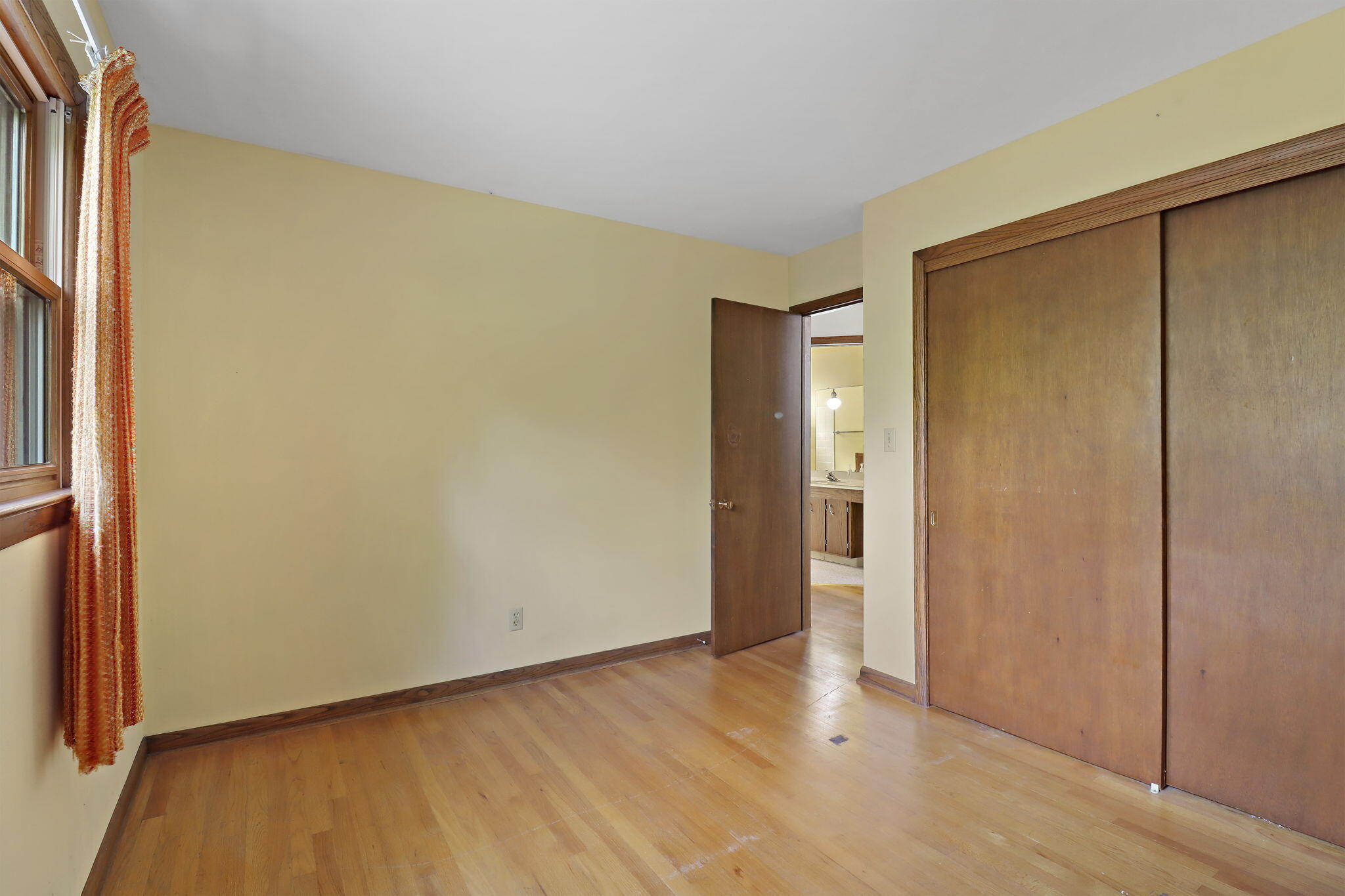 Caledonia, Wisconsin 53406, United States, 4 Bedrooms Bedrooms, ,3 BathroomsBathrooms,Residential,Active,193904