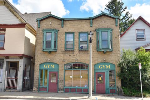 Photo of 2670 N Holton St, Milwaukee, WI 53212 (MLS # 1932604)