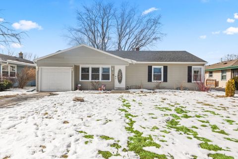 Photo of 4637 N 101st St, Wauwatosa, WI 53225 (MLS # 1950794)