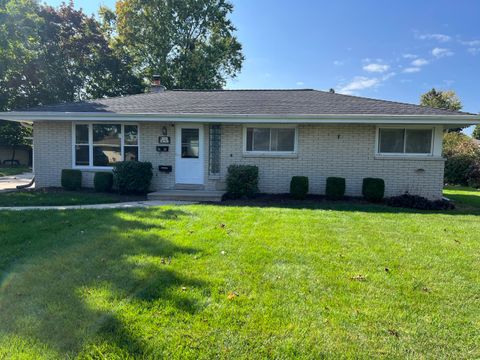 Photo of W181N8781 Shepherd Dr, Menomonee Falls, WI 53051 (MLS # 1942786)