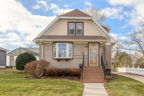 Photo of 210 Chestnut St, Horicon, WI 53032 (MLS # 1946909)