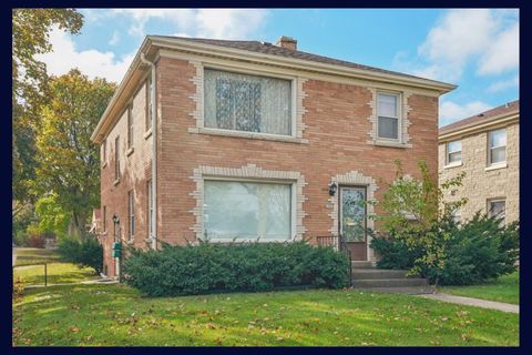 Photo of 1701 W Oklahoma Ave, Milwaukee, WI 53215 (MLS # 1941447) Photo of 1701 W Oklahoma Ave, Milwaukee, WI 53215 (MLS # 1941447)