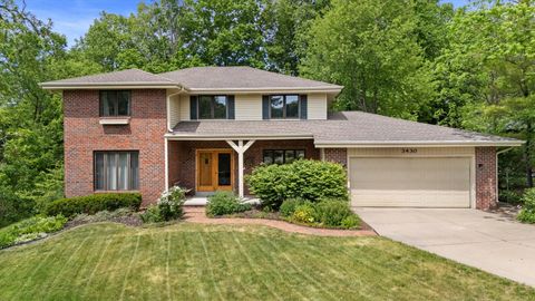 Photo of 3430 Shorewood Dr, Caledonia, WI 53404 (MLS # 1966001)