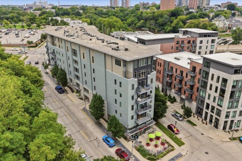 Photo of 2080 N Commerce St, Milwaukee, WI 53212 (MLS # 1979904)