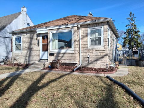Photo of 2470 S 62nd St, West Allis, WI 53219 (MLS # 1953344)