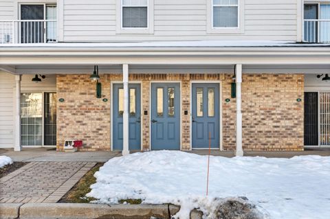 Photo of 2720 Northview Rd, Waukesha, WI 53188 (MLS # 1950991)