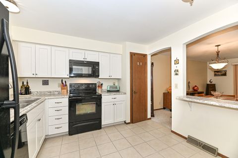 Photo of 5820 Cambridge Ln, Mount Pleasant, WI 53406 (MLS # 1939667)