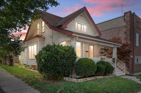 Photo of 2961 S Delaware Ave, Milwaukee, WI 53207 (MLS # 1939321)