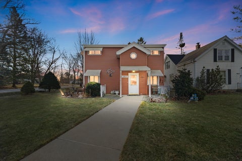 Photo of 13601 W Prospect Dr, New Berlin, WI 53151 (MLS # 1951327)