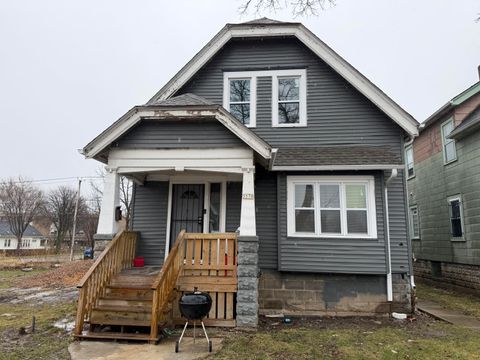 Photo of 3570 N 19th St, Milwaukee, WI 53206 (MLS # 1956220)