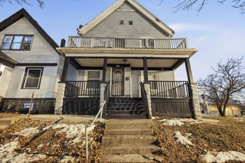 Photo of 3069-3069A N 29th St, Milwaukee, WI 53210 (MLS # 1945756)